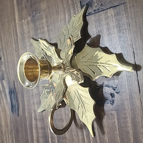 Vintage Solid Brass Leaf Candle Holder - Picture 4 of 10